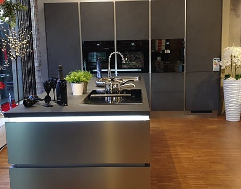 grifflose super Moderne Küche mit viel Komfort - Inox Lacklaminat Stahl gebürstet Nachbildung + StoneArt Grauschiefer Nachbildung