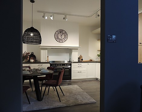 2109 - Landhausküche York XL 5150 mit Montana Eiche Echtholzfurnier