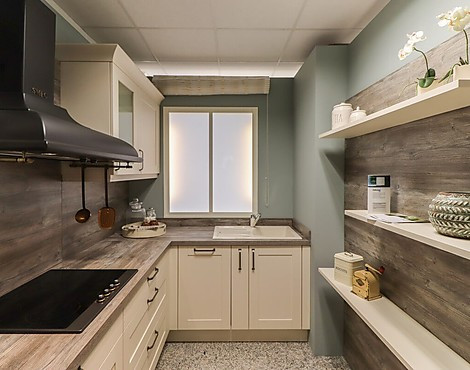 Küche im Nostalgie-/Landhauslook mit SMEG Geräten - Boston