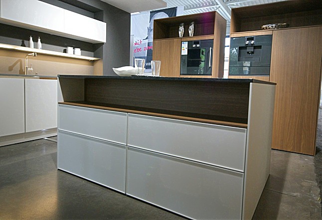 Siematic musterküche siematic topmodell drastisch reduziert ...