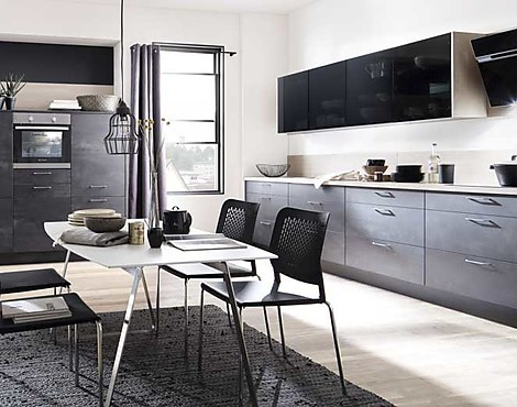Designküche mit besonderem Materialmix - Riva