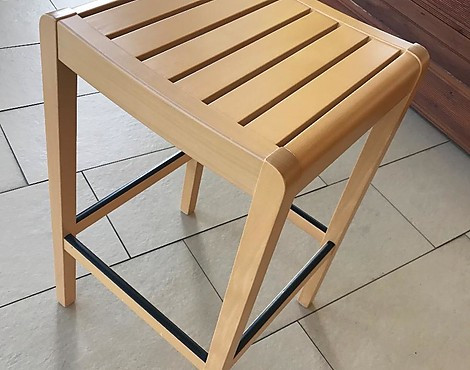 aus Holz - Arbeitsplattenhocker