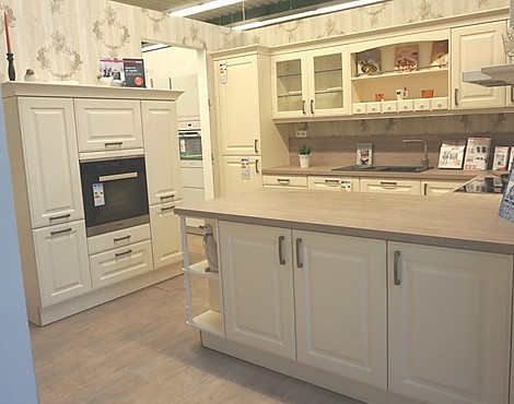 Hochwertige Landhausküche von Häcker Breda Magnolie in U-Form! - C177 Breda Magnolie Matt