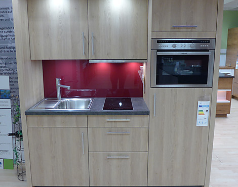 Kompakte Singleküche - in Holzoptik / Front: indian oak - Preis ohne E-Geräte -