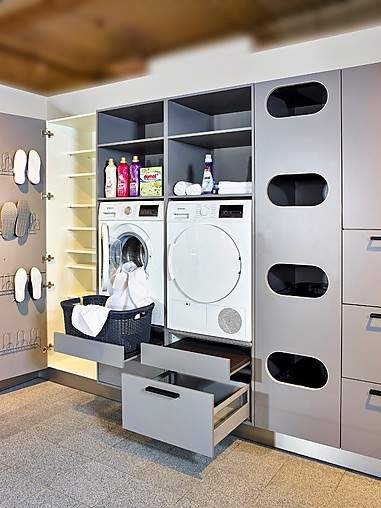 Schüller Musterküche Hauswirtschaftsraum Easy Clean