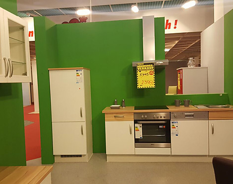 Ausstellungsküche - helle, freundliche Küche