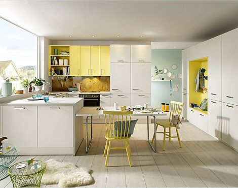 U-Küche mit Fronten in Weiß matt un Pastellgelb-Satin Farbkombination - Uni Matt