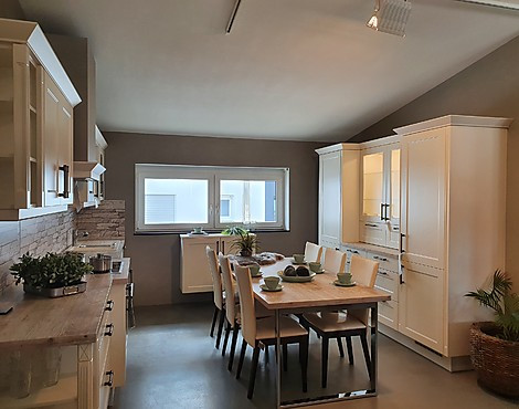 Moderne Einbauküche mit Landhauscharme - Chalet