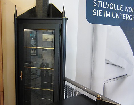 Eckvitrine 65336 - Turm Serie