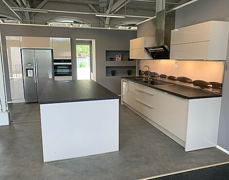 Dassbach Küche Forma - F299 Sandbeige Hochglanz
