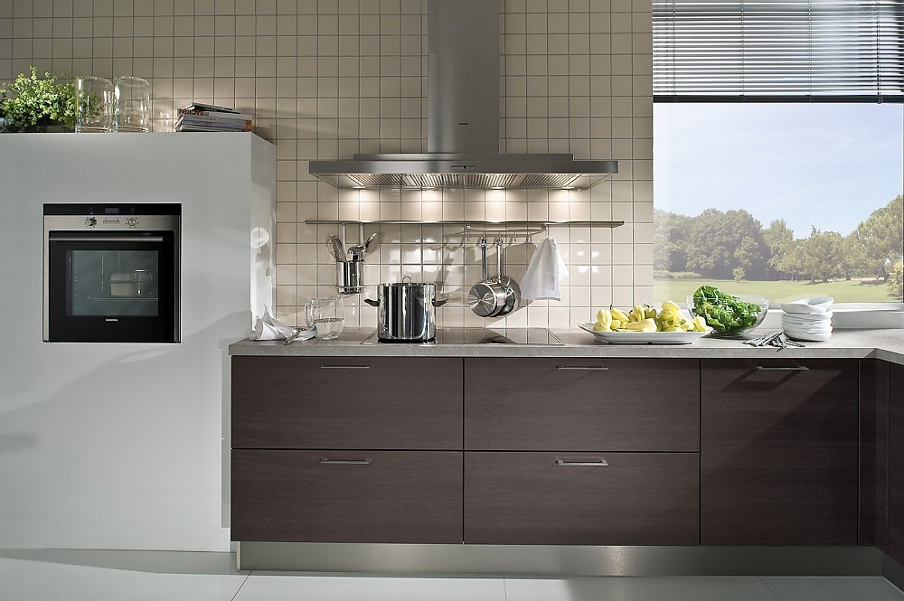 Moderne küche mit akzenten in eiche Moderne küchen