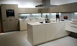Zuordnung: Stil Moderne Küchen, Planungsart Küchenzeile