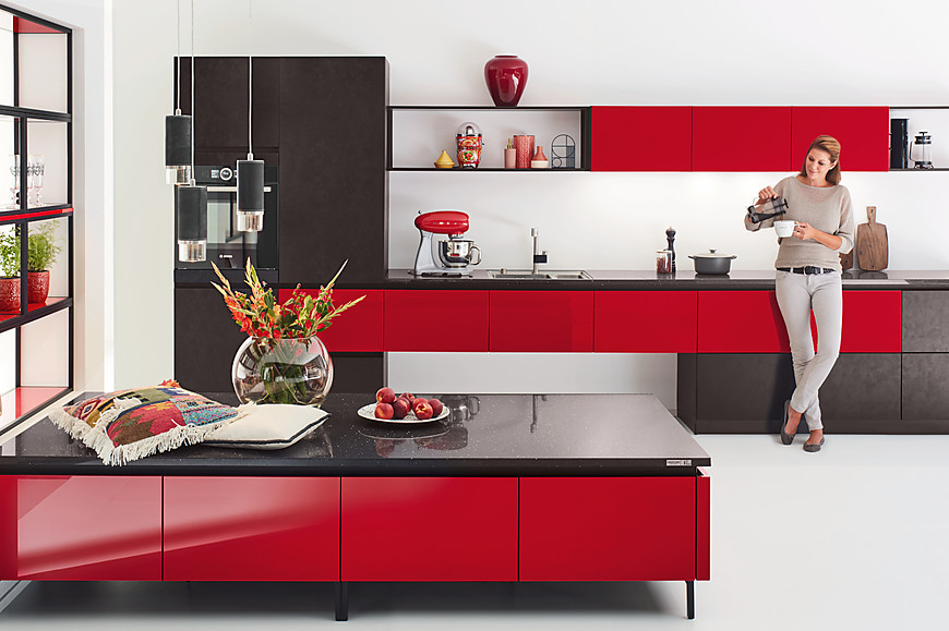 Designerküche in Rot (Ballerina Küchen)