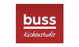 buss wohnen Wiesmoor Logo: Küchen Wiesmoor