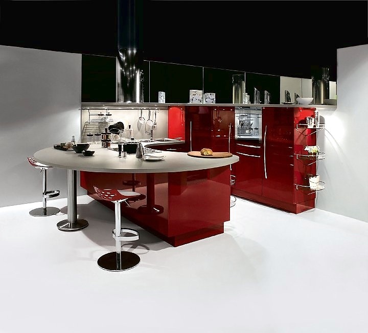 U-Küche mit Kombination aus runder Arbeitsfläche und Theke Zuordnung: Stil Design-Küchen, Planungsart U-Form-Küche