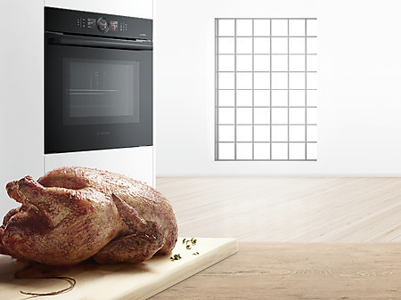 Dank der hochmodernen Sensortechnik PerfectBake von Bosch gelingen alle Speisen aus dem Backofen.