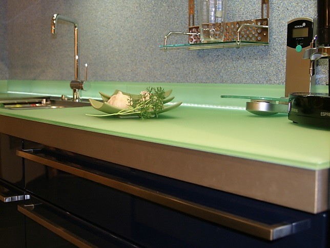 Glasarbeitsplatten Glas bei KüchenAtlas