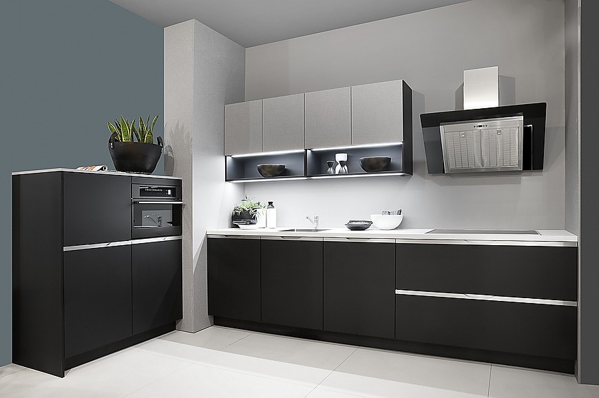Moderne Küchenzeile Zerox Schwarz und Zerox Tessilo (Rotpunkt Küchen)