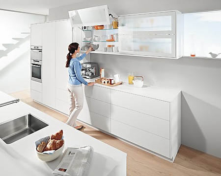 Blum AVENTOS: praktische Klappen für Küchenhängeschränke