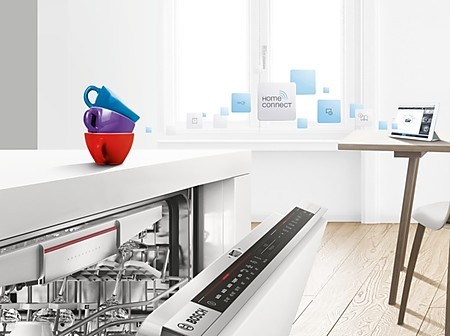 Bosch Home Connect lässt Ihren Geschirrspüler smarte Entscheidungen treffen, Sie sparen Zeit, Energie und Geld.