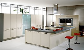 Zuordnung: Stil Design-Küchen, Planungsart U-Form-Küche