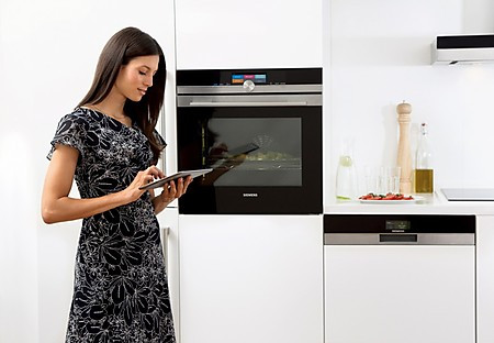 Moderne Küchen benötigen auch moderne Technik: Vernetzung ist angesagt.